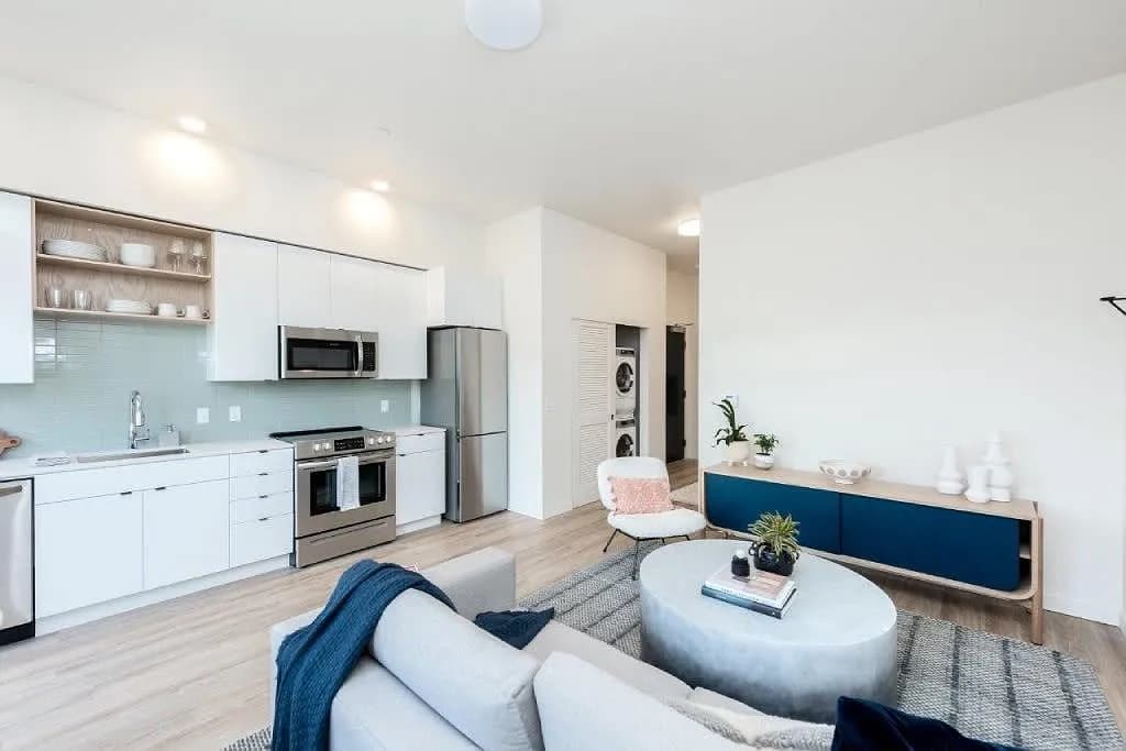 310 SE 12th Ave #111618133 - Thumbnail 6