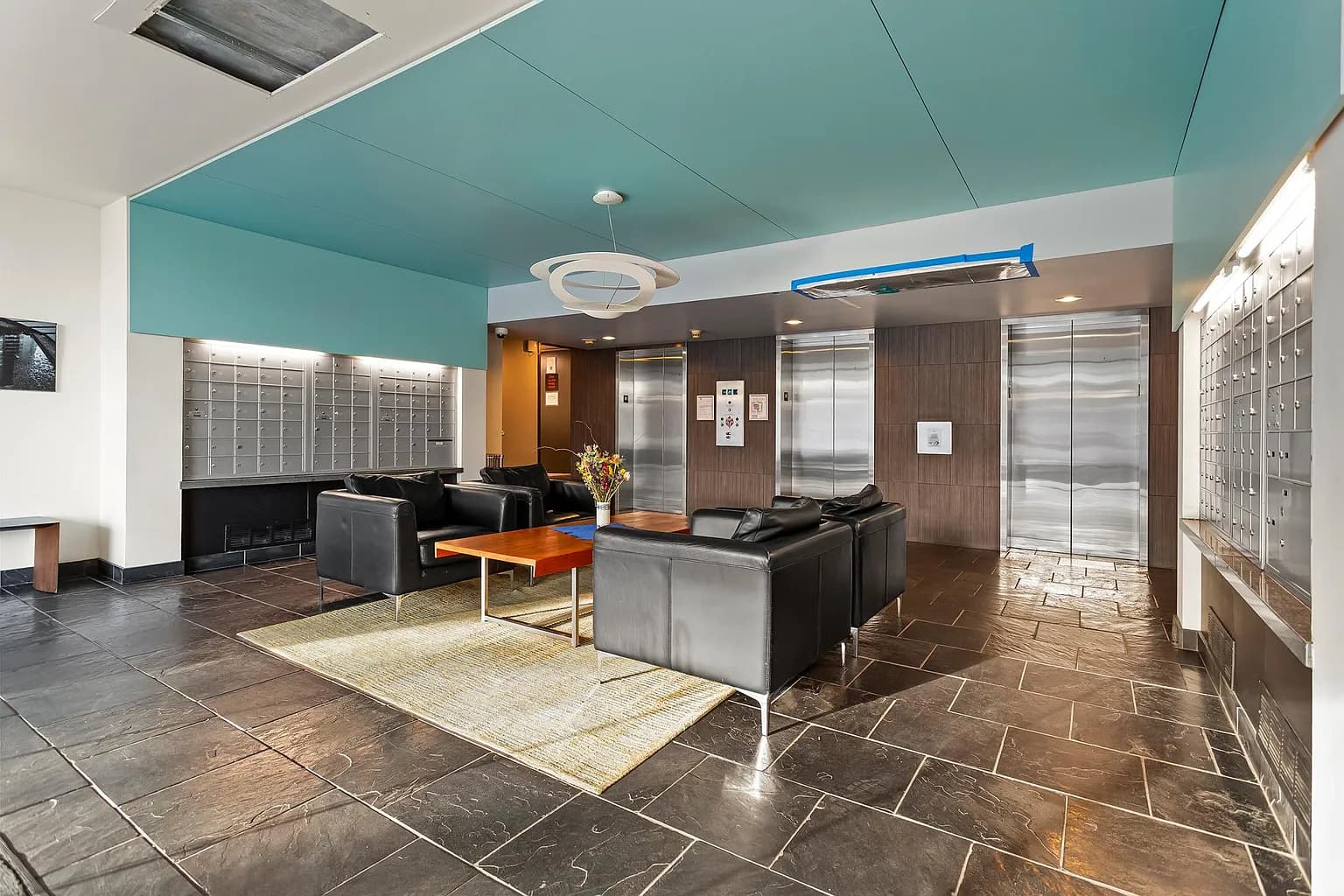 111 SW Harrison St APT 7D - Thumbnail 5