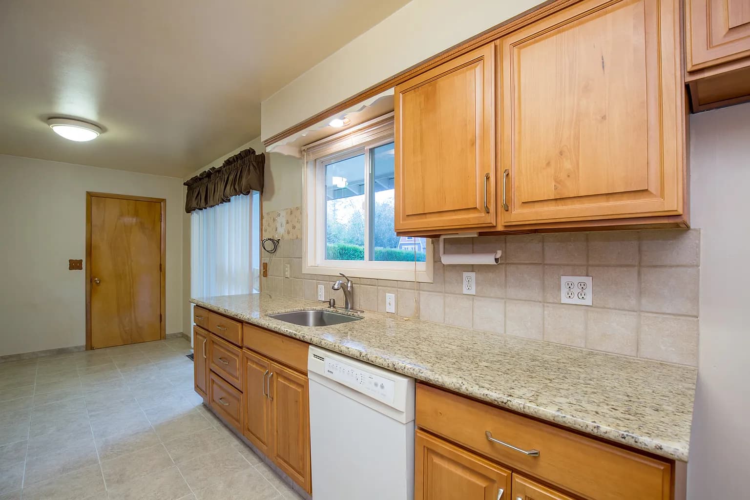 757 Marylhurst Dr - Thumbnail 4