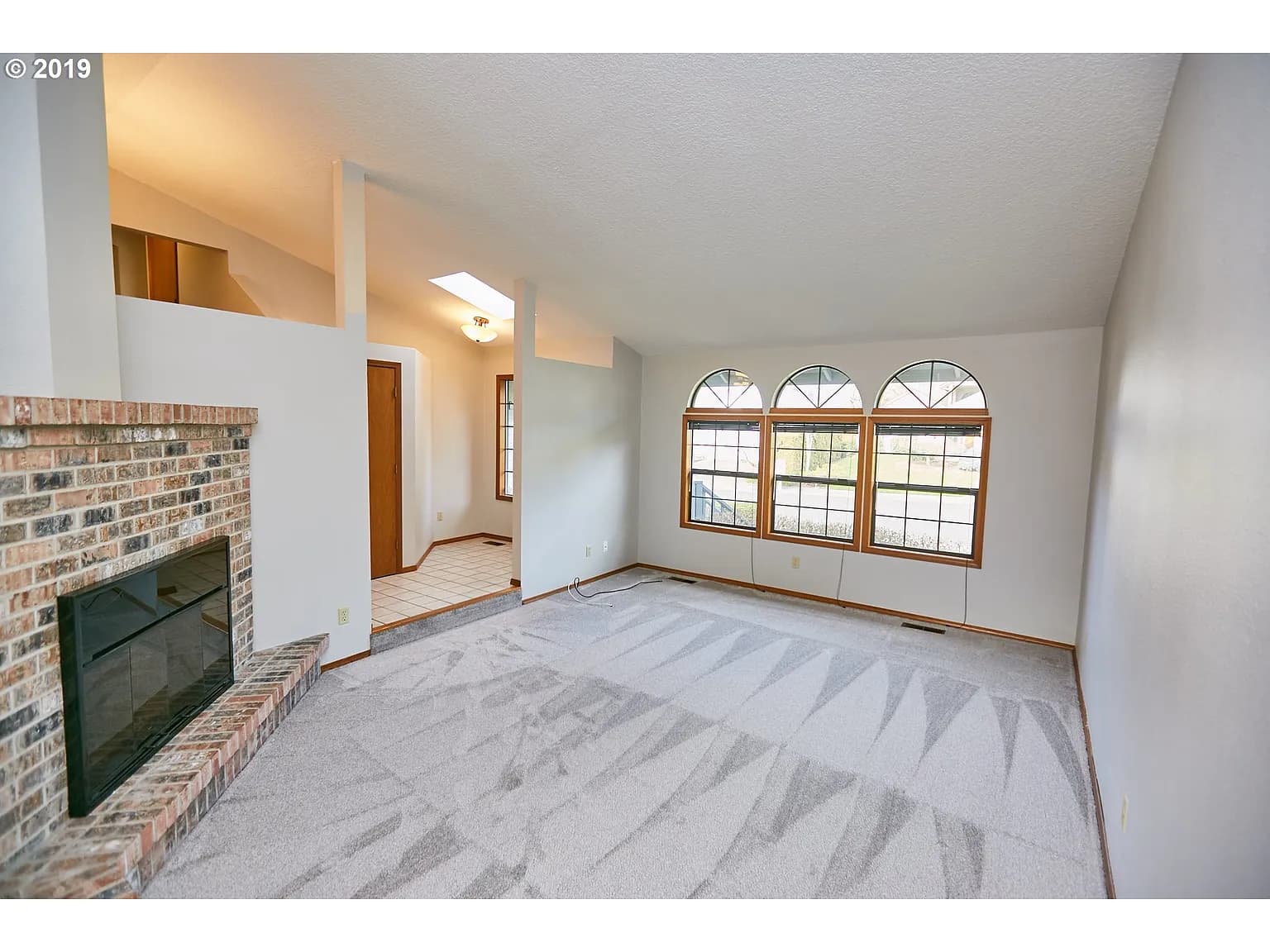 12314 SW Millview Ct - Thumbnail 2