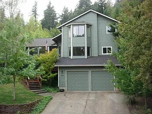 18040 Upper Midhill Dr - Thumbnail 4