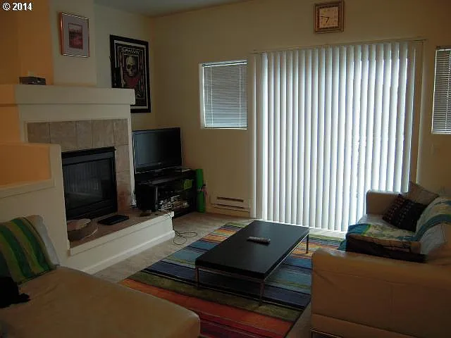 1819 NE 101st Ave #202 - Thumbnail 5