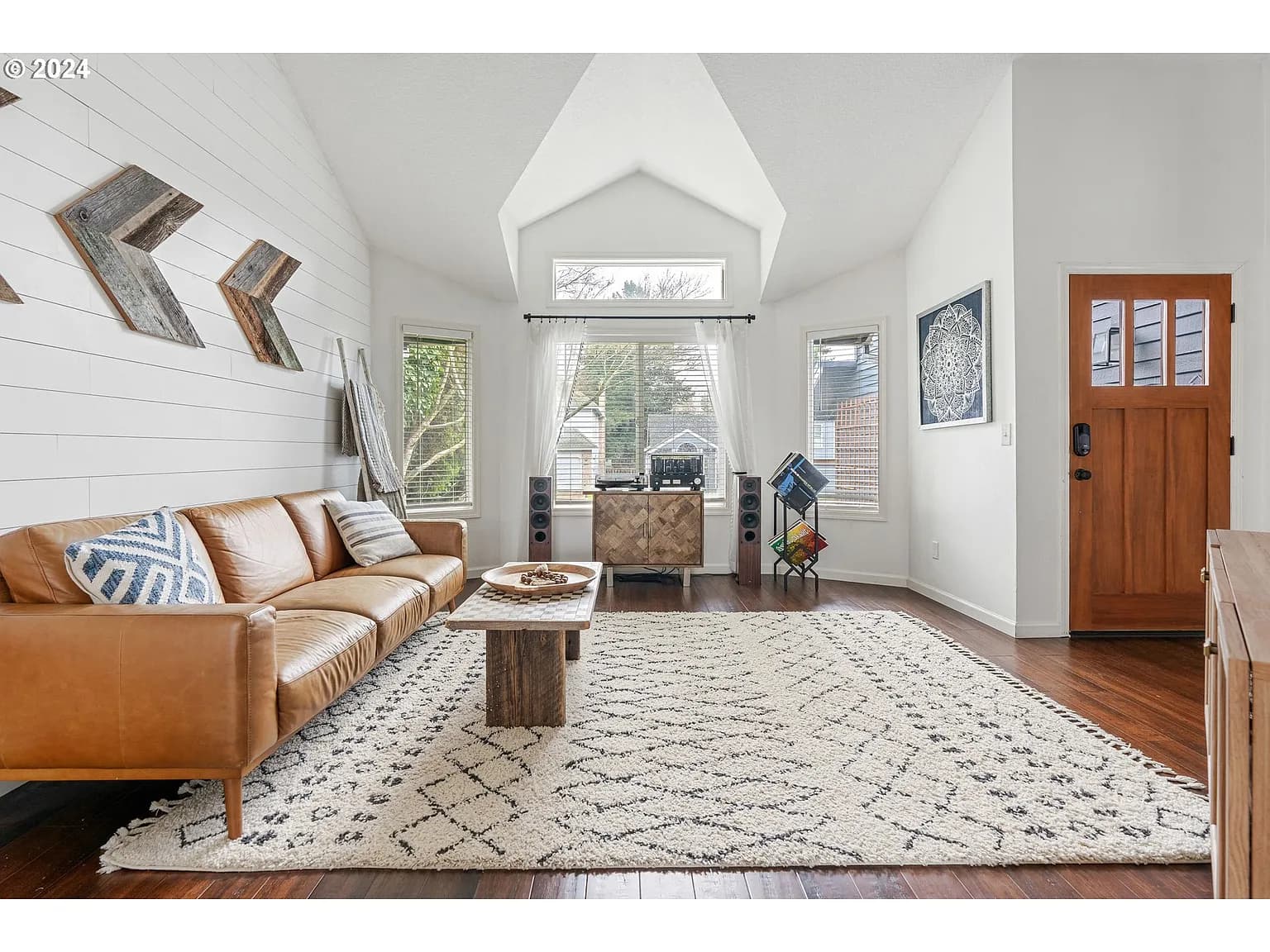 12345 SW Millview Ct - Thumbnail 3