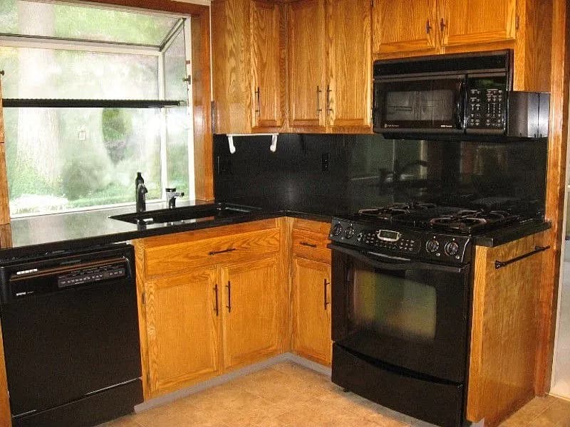 2060 College Hill Pl - Thumbnail 4