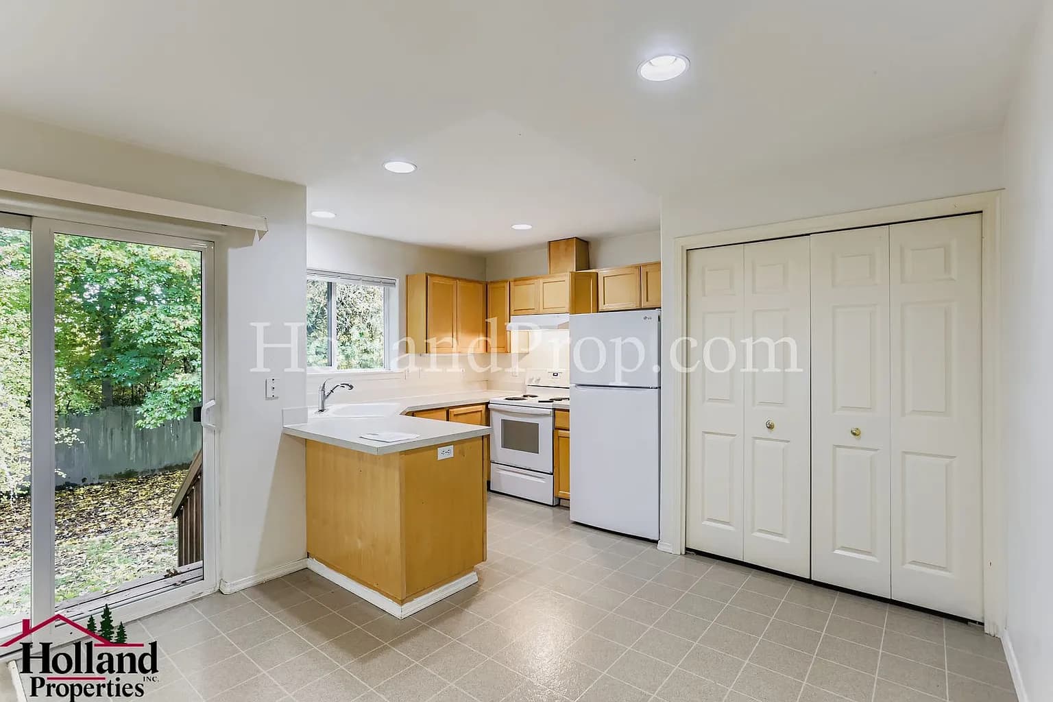 3062 Lazy River Dr - Thumbnail 6