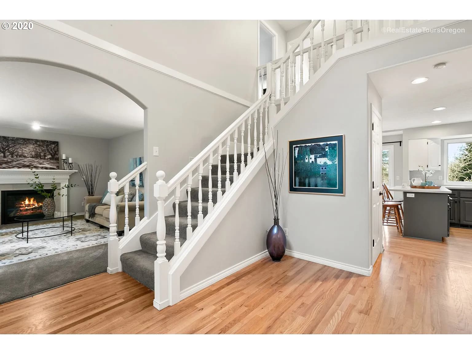 2631 Marylhurst Dr - Thumbnail 3