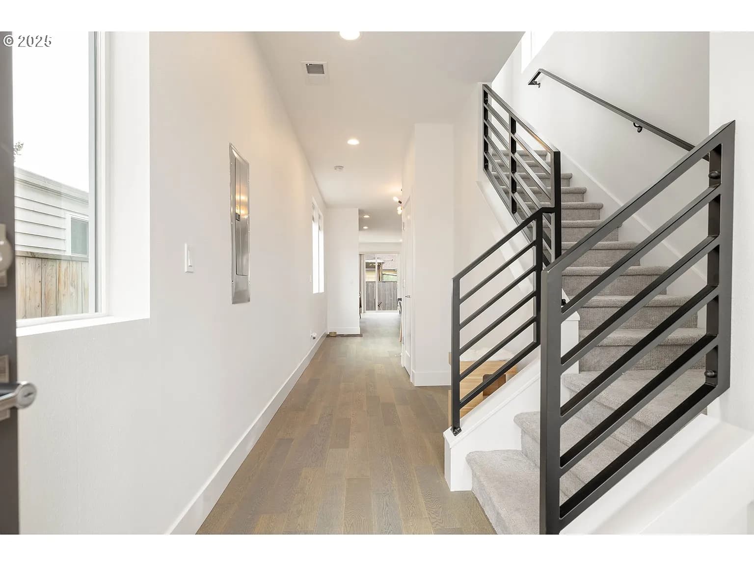 4820 SE 75th Ave - Thumbnail 5