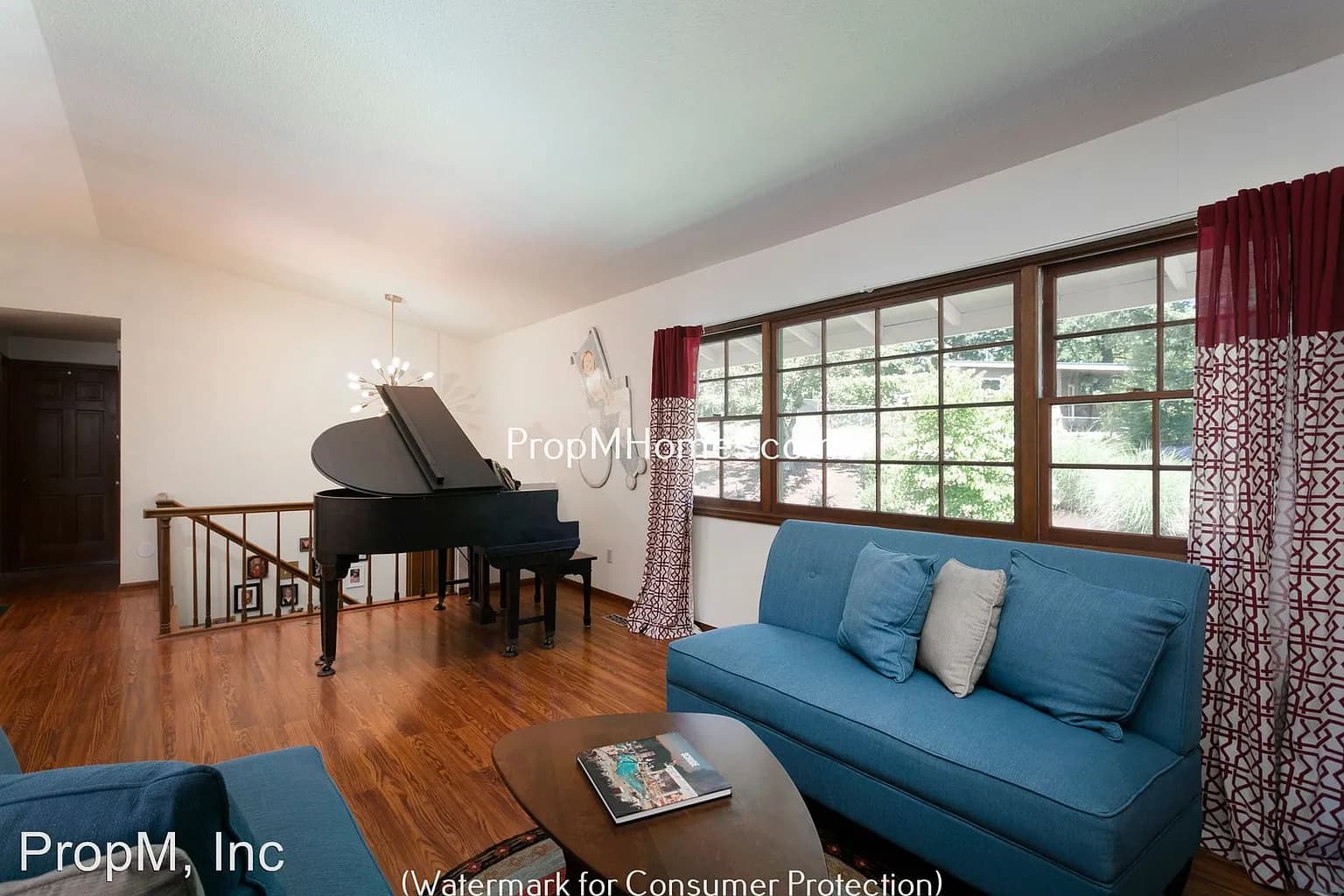 2296 Valley View Dr - Thumbnail 4