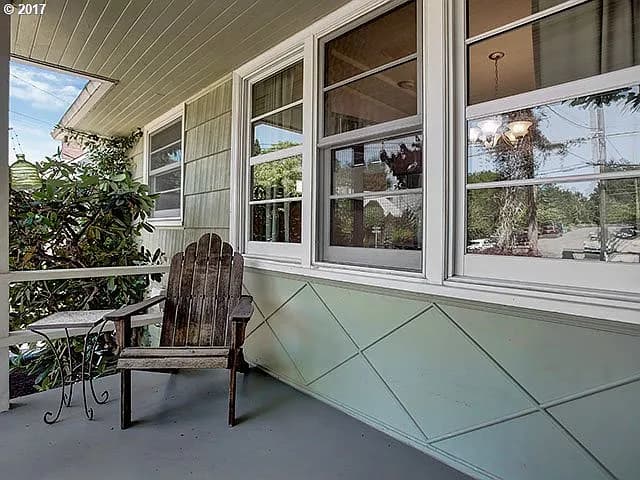 4310 SE Woodward St - Thumbnail 4