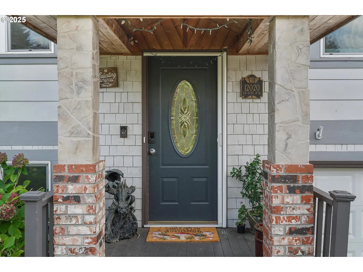 12020 SW Burlheights St - Thumbnail 3