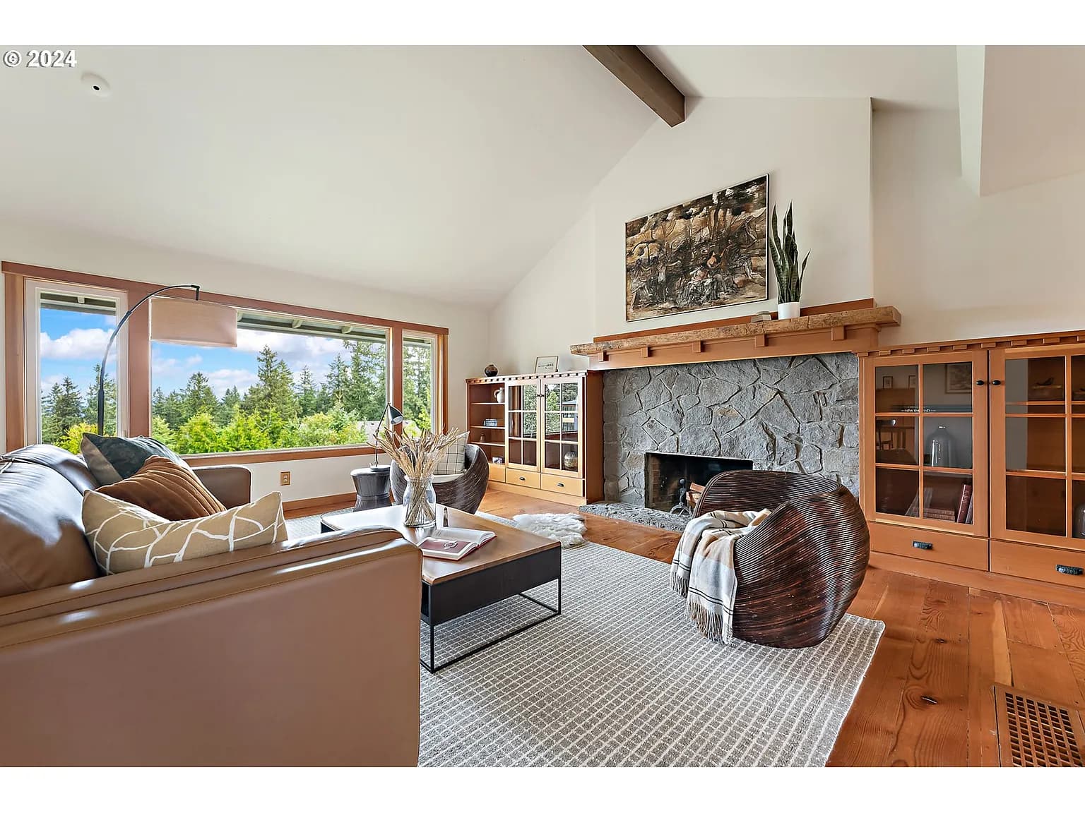 19350 Suncrest Dr - Thumbnail 4