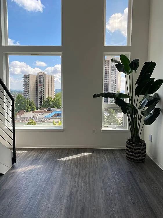 2211 SW 4th Ave APT 203