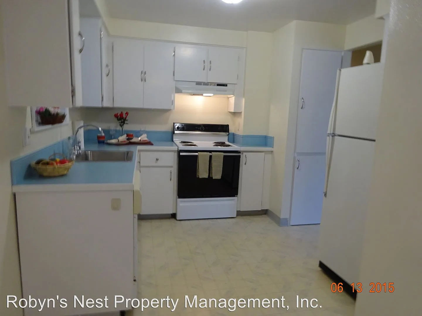 12050 SW Burlheights St - Thumbnail 3