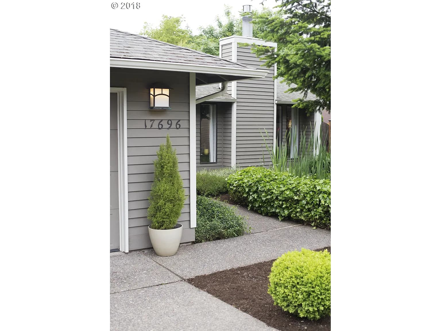 17696 SW Janell Ct - Thumbnail 4