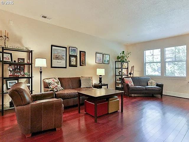 619 SW Foresta Ter - Thumbnail 3