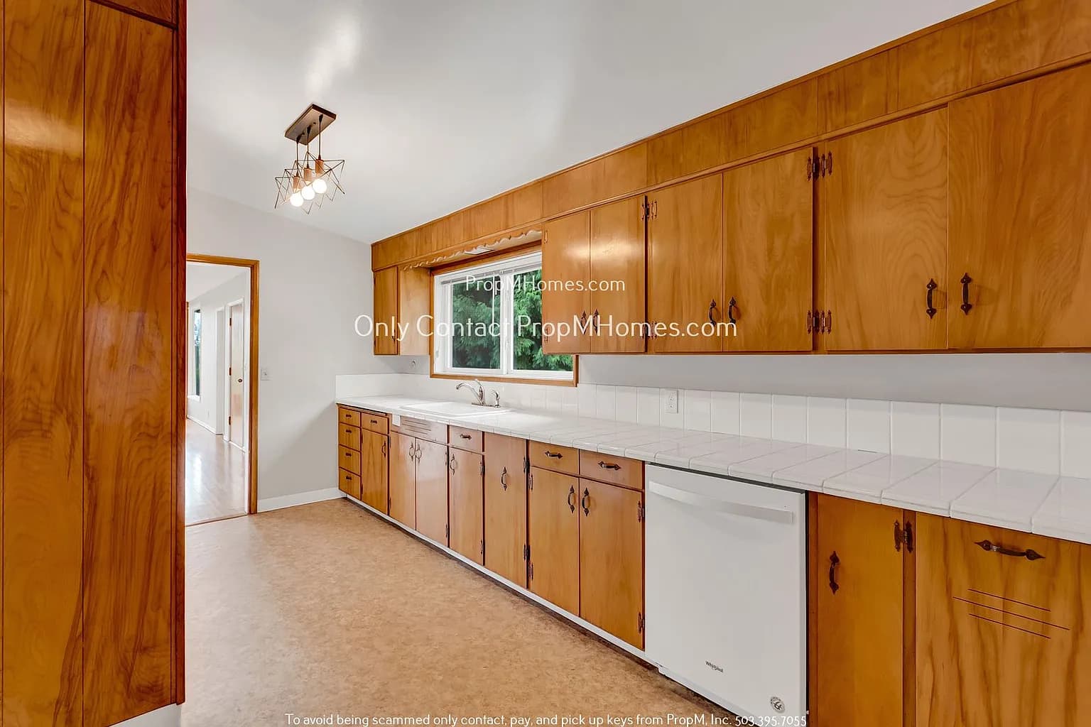 2265 Sylvan Way - Thumbnail 6