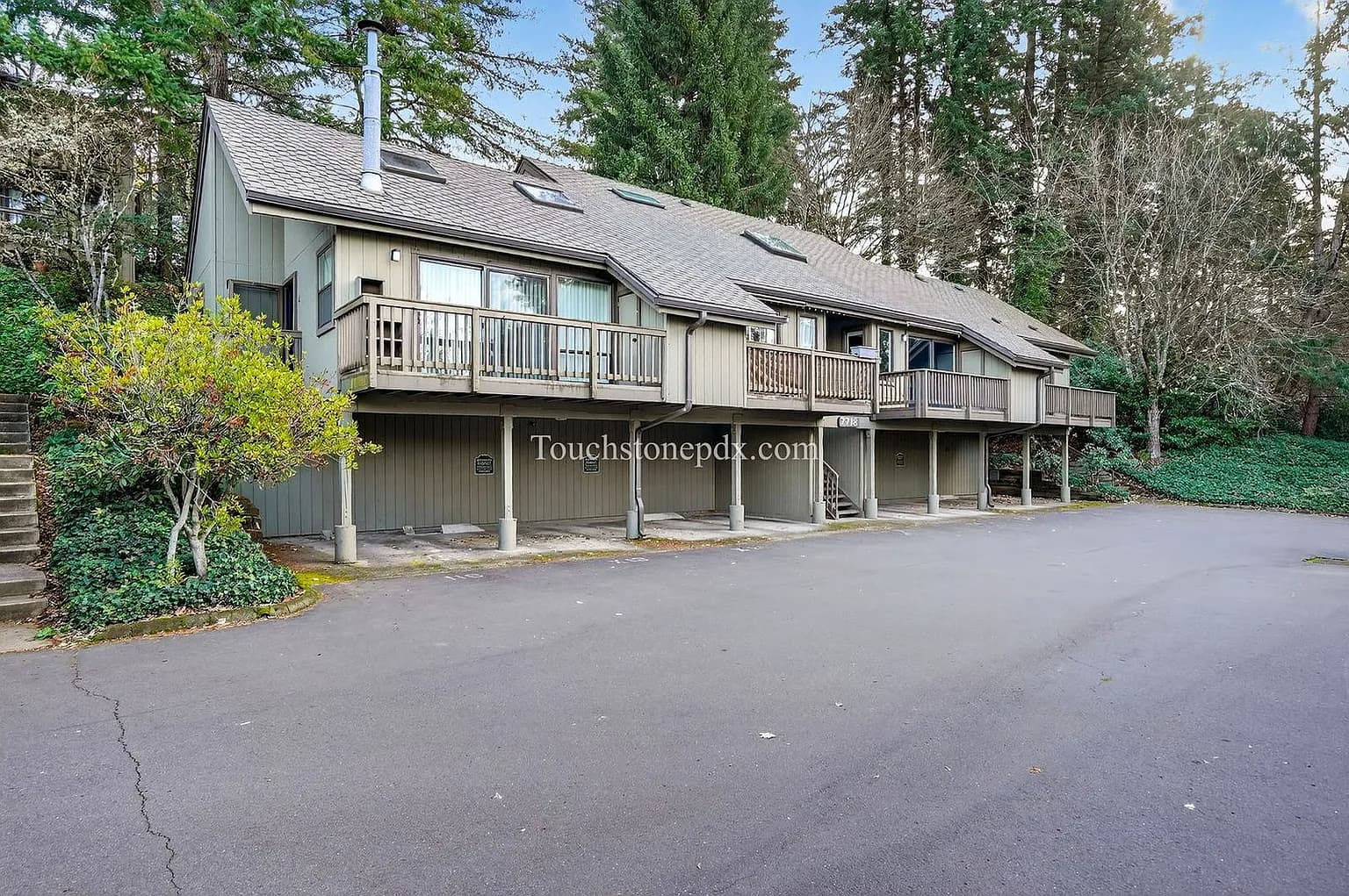 7718 SW Barnes Rd UNIT B - Thumbnail 3