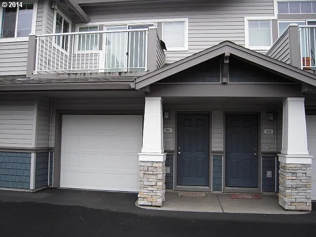 1819 NE 101st Ave #202