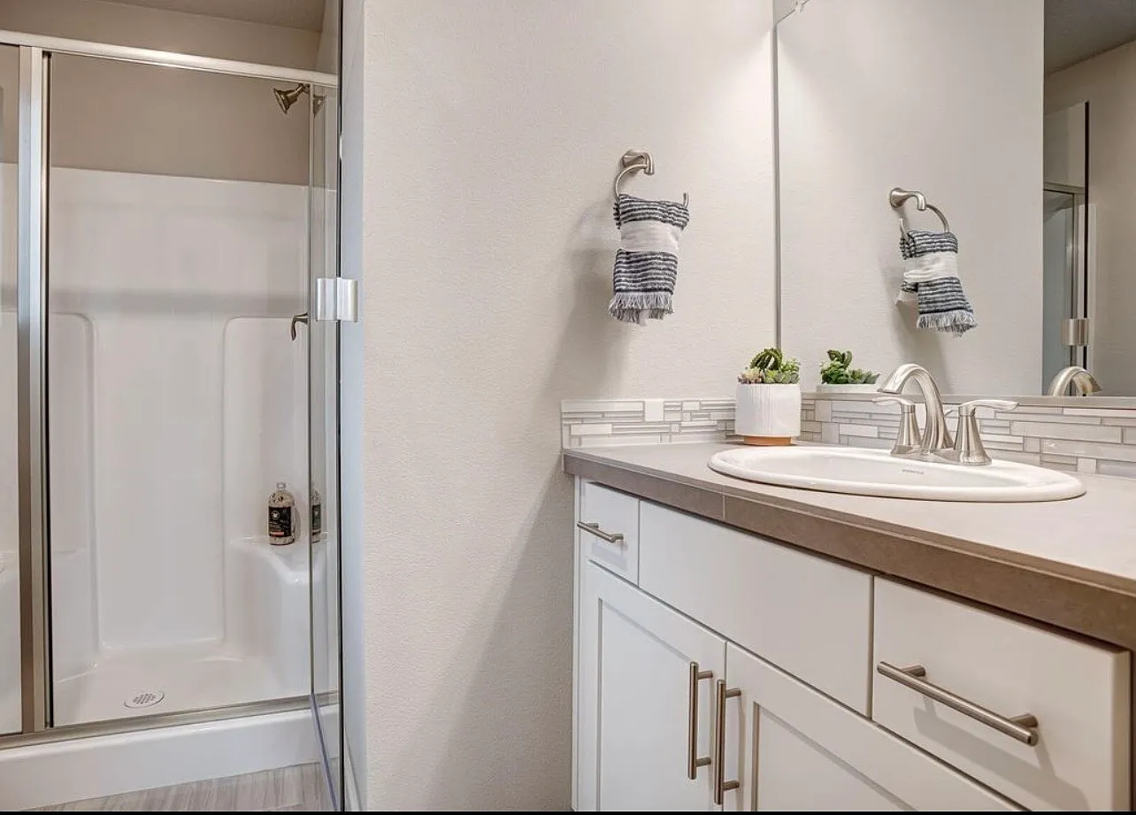 8879 SW Elena Ln - Thumbnail 6