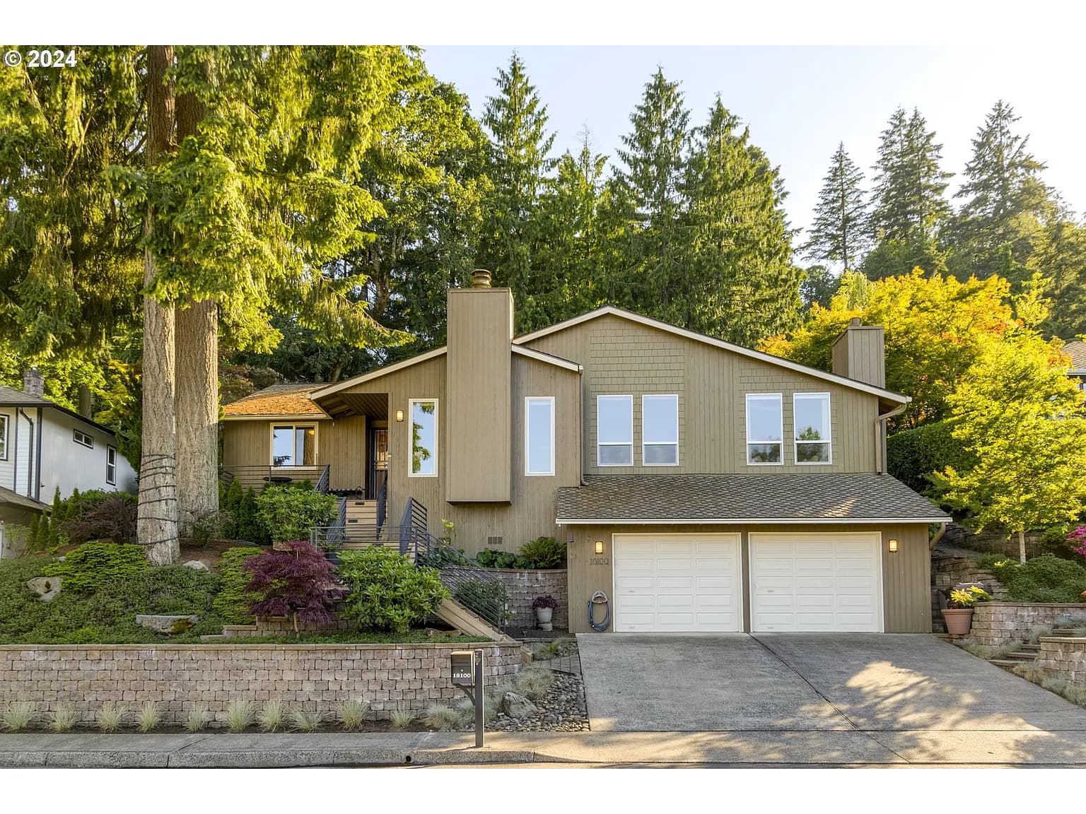 18100 Upper Midhill Dr