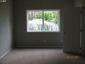 9918 SE 43rd Ave - Thumbnail 3