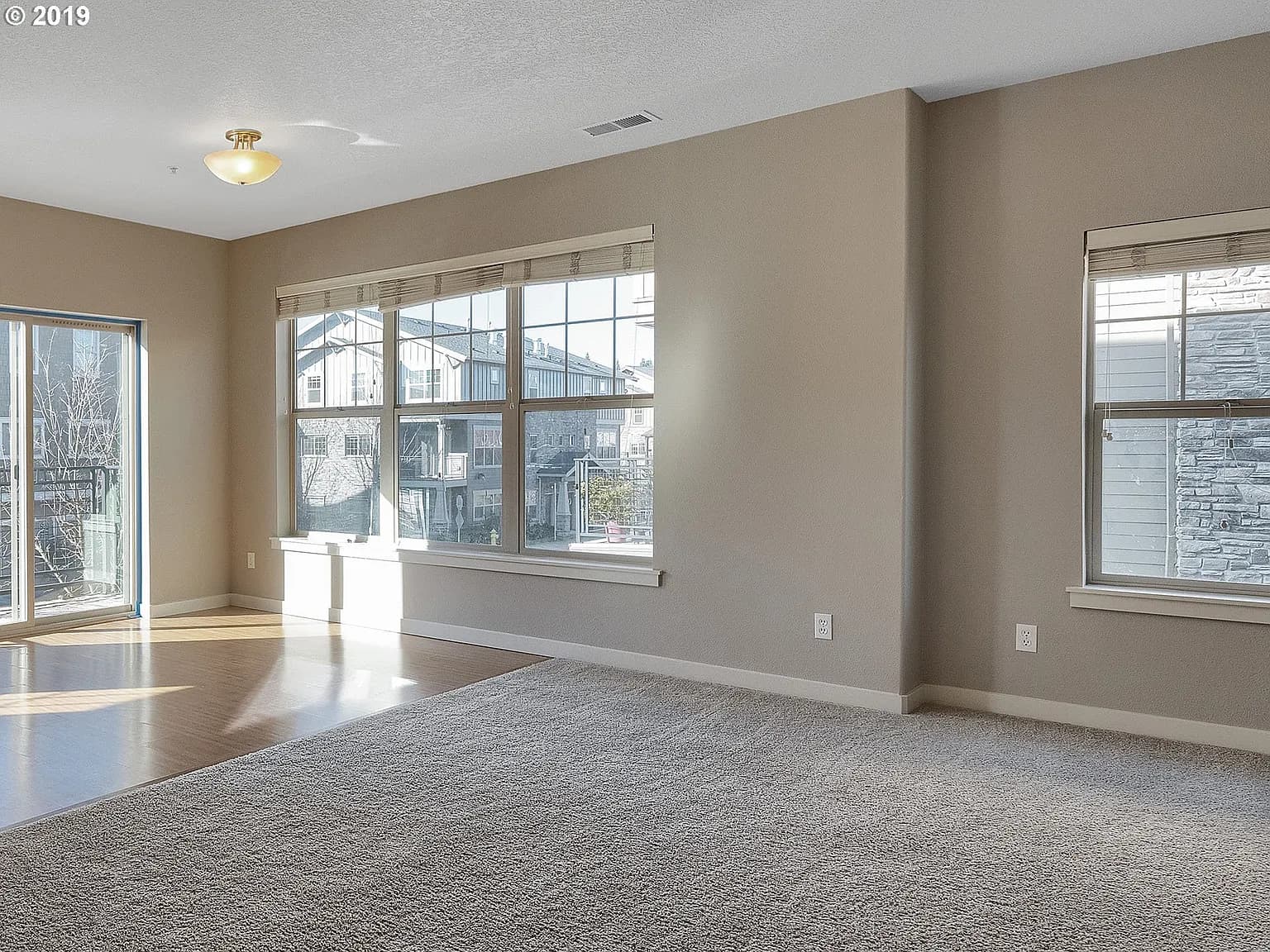 780 NW Adwick Dr - Thumbnail 6