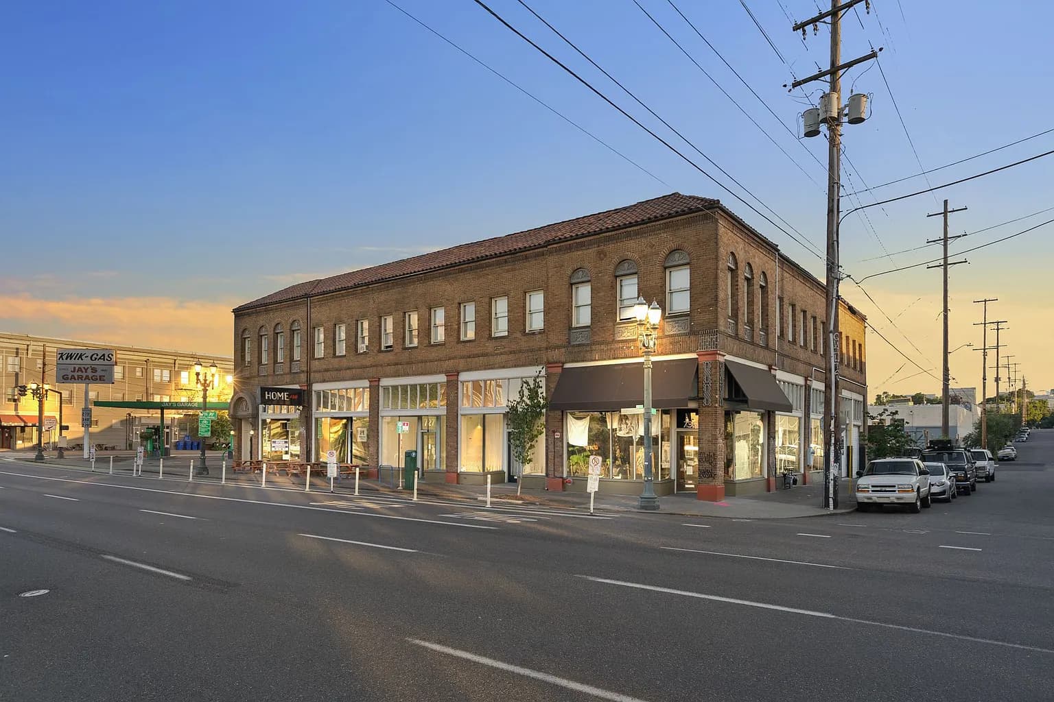 717 SE Morrison St APT 7 - Thumbnail 2