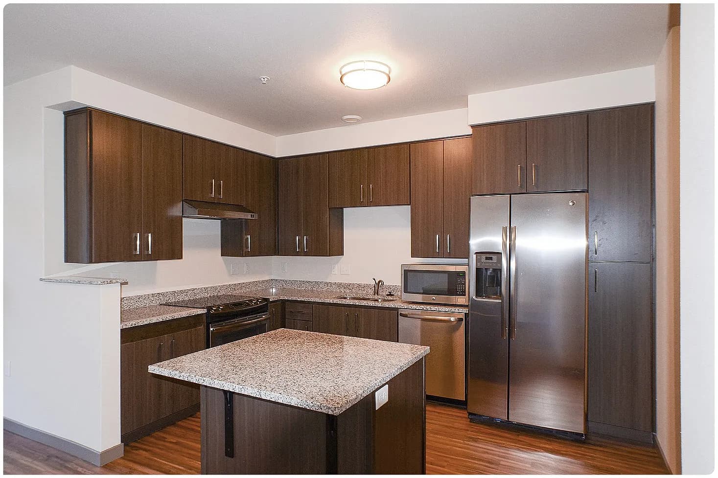 2621 NE 7th Ave APT 607 - Thumbnail 6