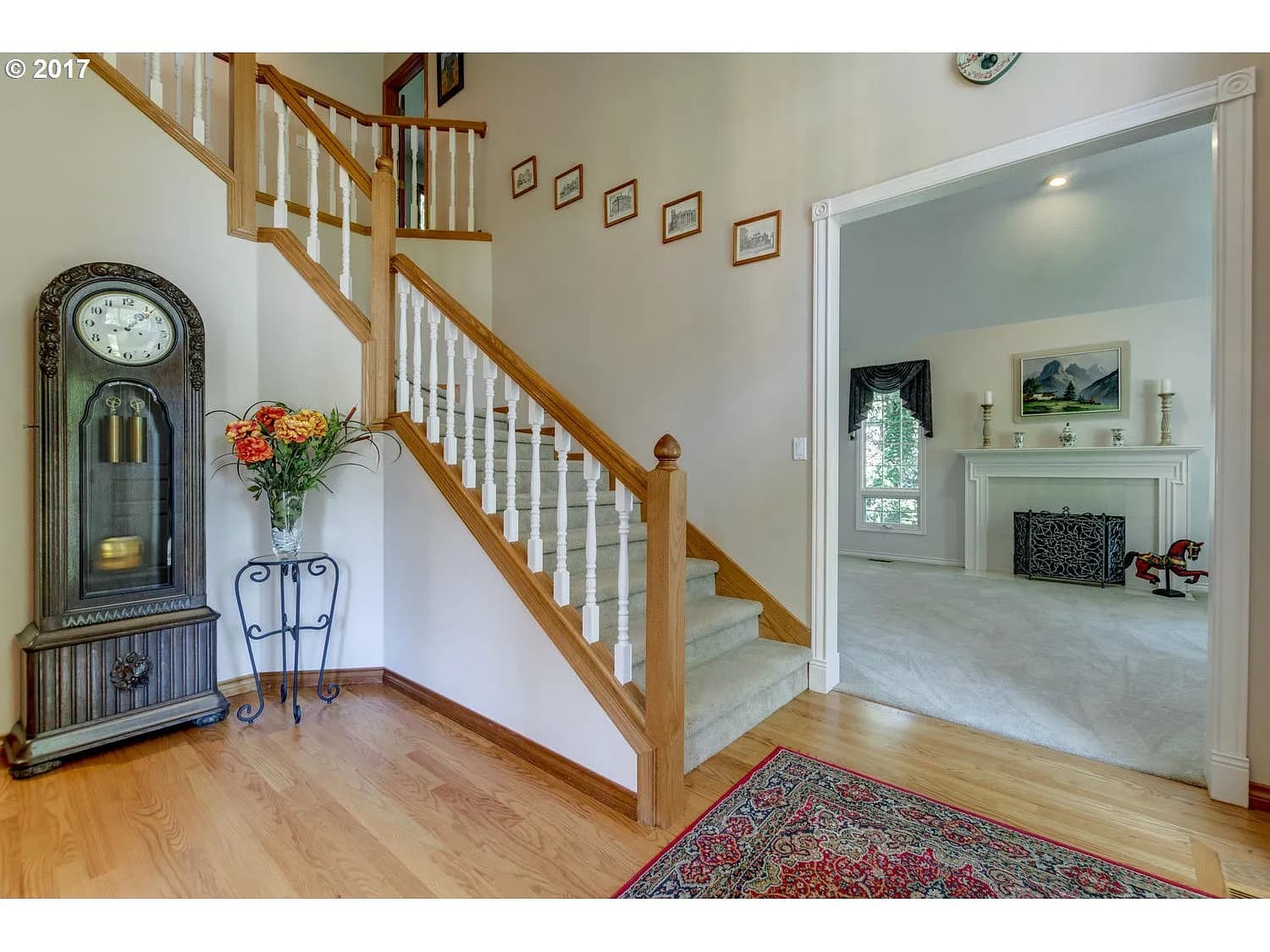 1335 Stonehaven Dr - Thumbnail 3