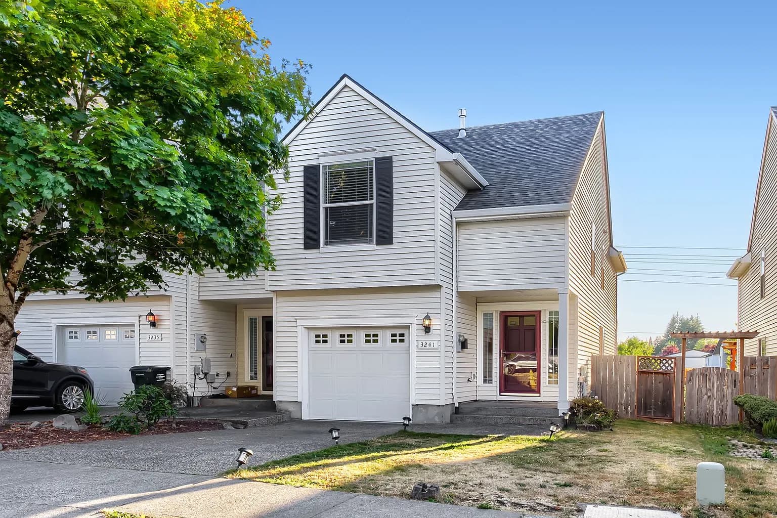 3241 NW Banff Dr