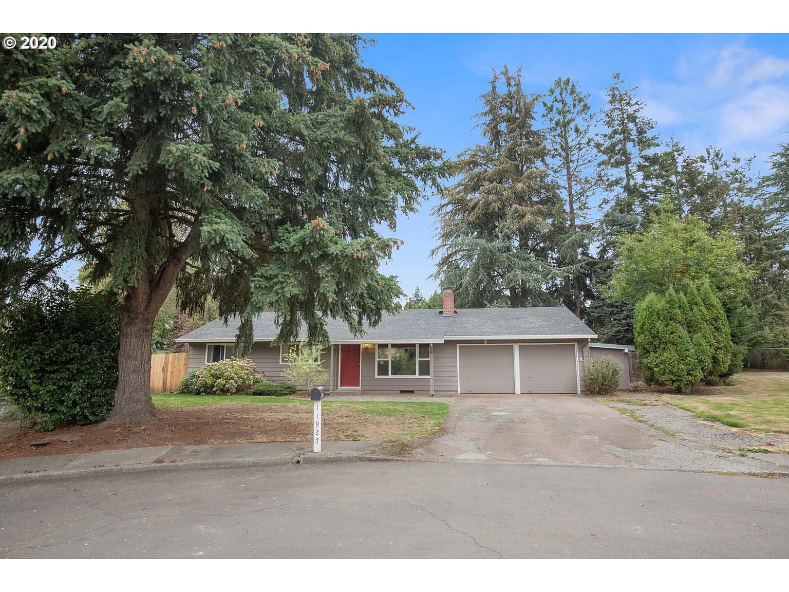 11927 SW Burlcrest Dr