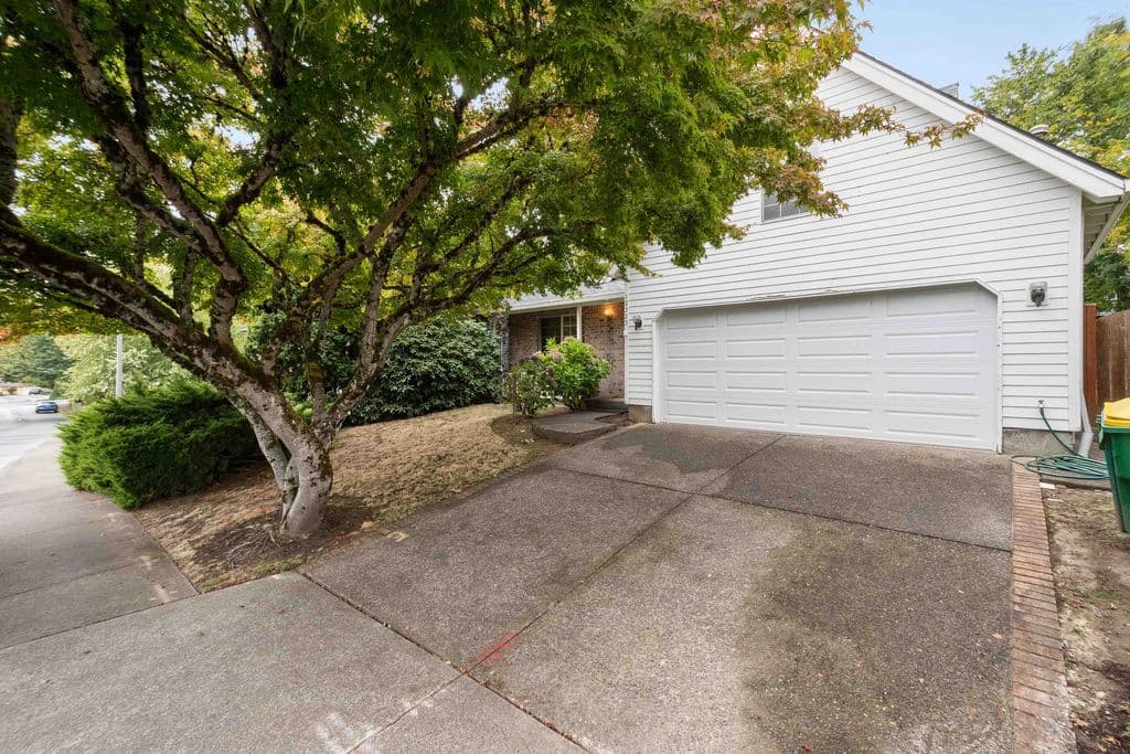 12323 SW Millview Ct