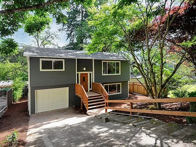 18660 Midhill Cir - Thumbnail 2