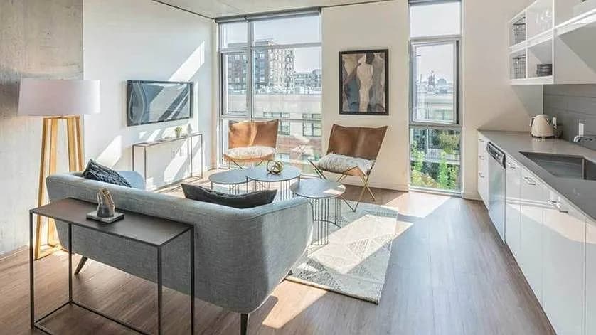 1250 NW Kearney St #1113 - Thumbnail 2