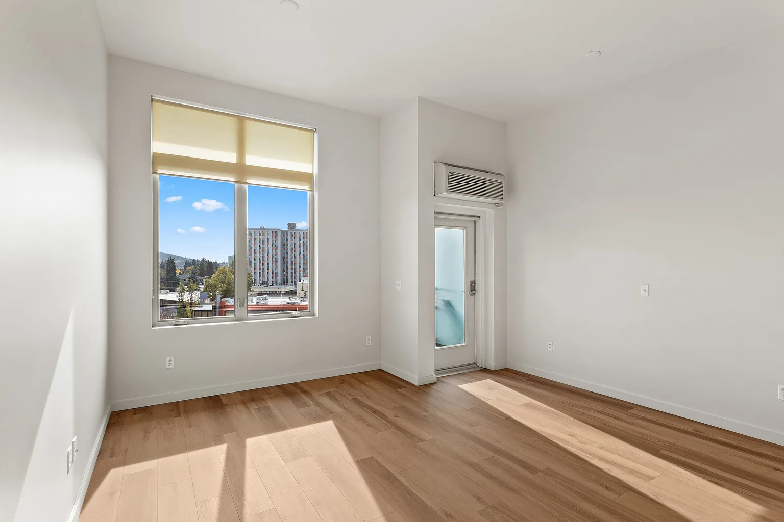 2025 NE 44th Ave UNIT 511 - Thumbnail 4