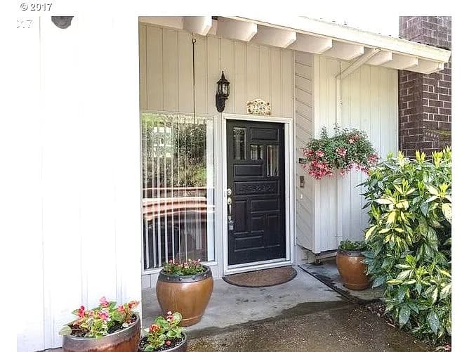 2248 Valley View Dr - Thumbnail 6