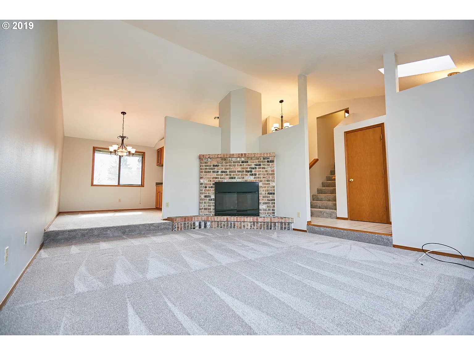 12314 SW Millview Ct - Thumbnail 3