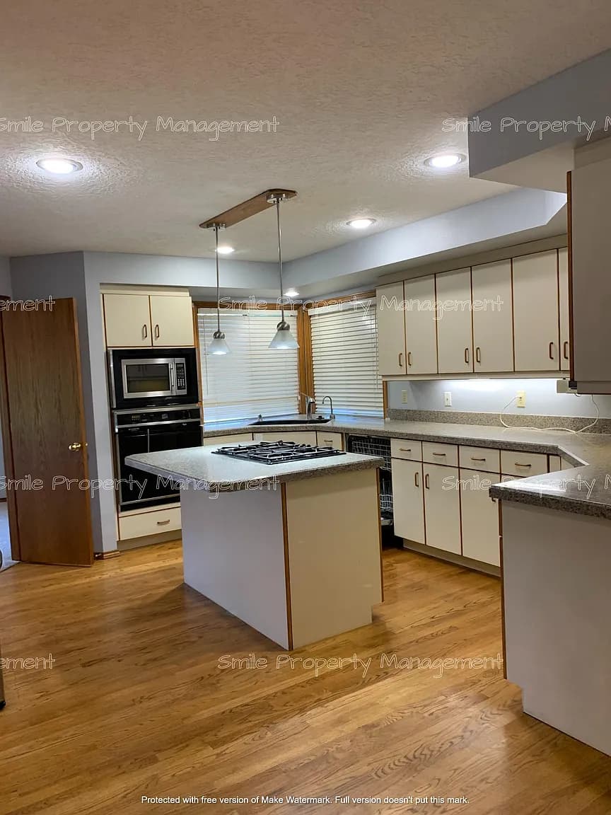 1336 Troon Dr - Thumbnail 3