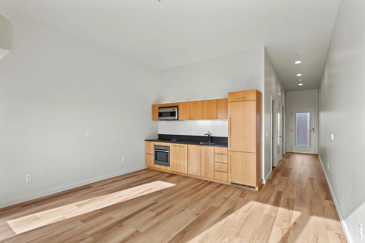 2025 NE 44th Ave UNIT 511 - Thumbnail 3