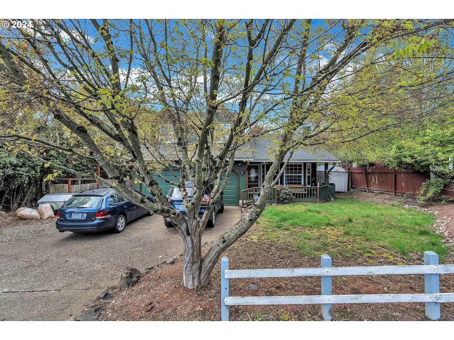 11305 SW 121st Ave - Thumbnail 2