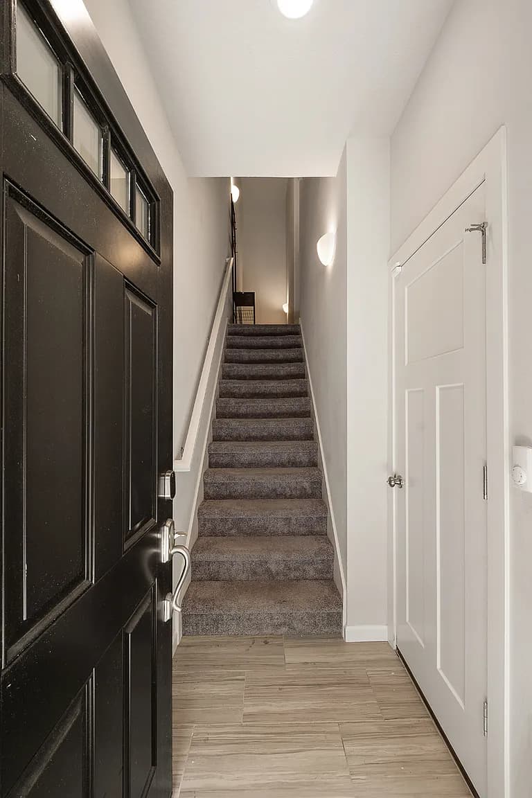 8887 SW Elena Ln - Thumbnail 6