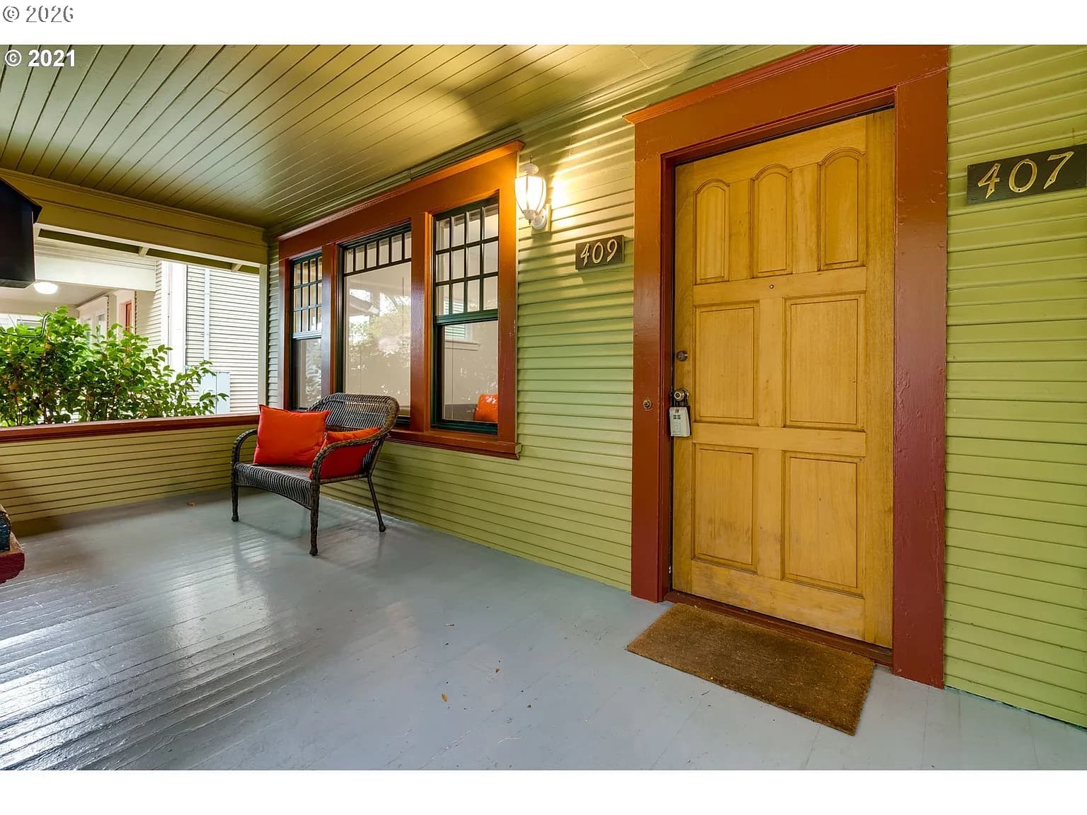 407 SE 28th Ave - Thumbnail 2
