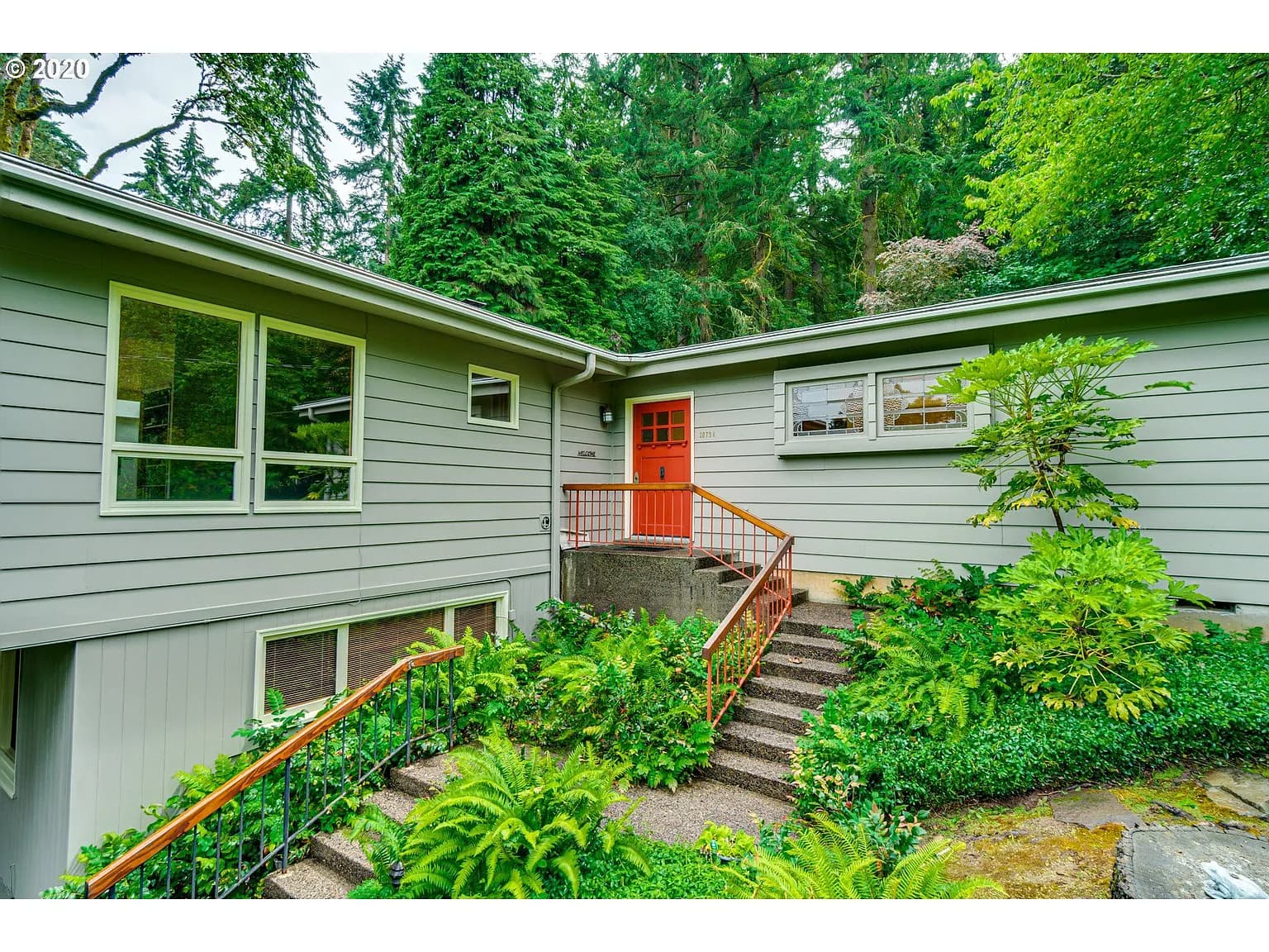 18734 Upper Midhill Dr