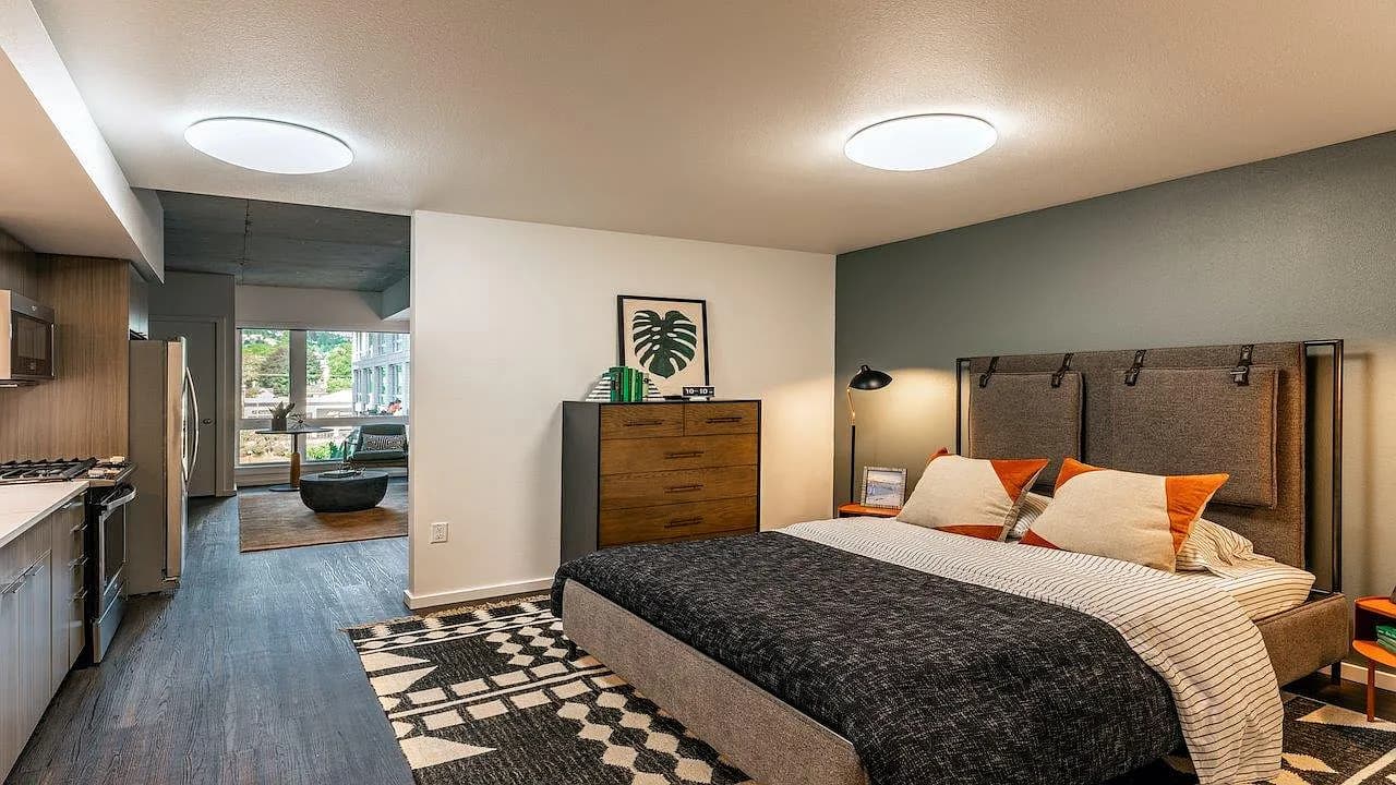 1430 NW Hoyt St #919 - Thumbnail 5