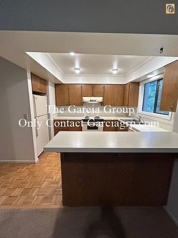 315 Cervantes - Thumbnail 2