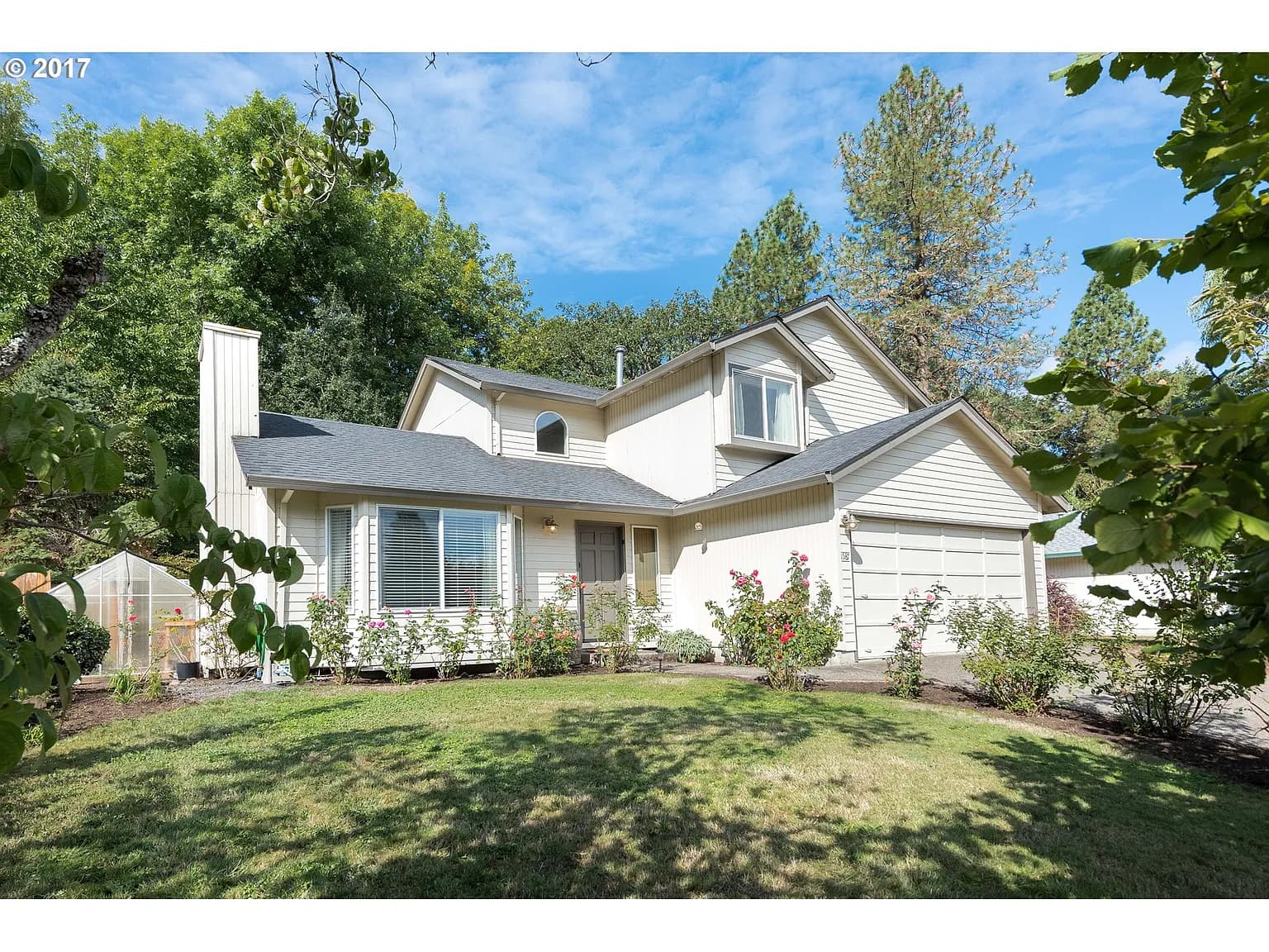 1587 SW 178th Ave - Thumbnail 2