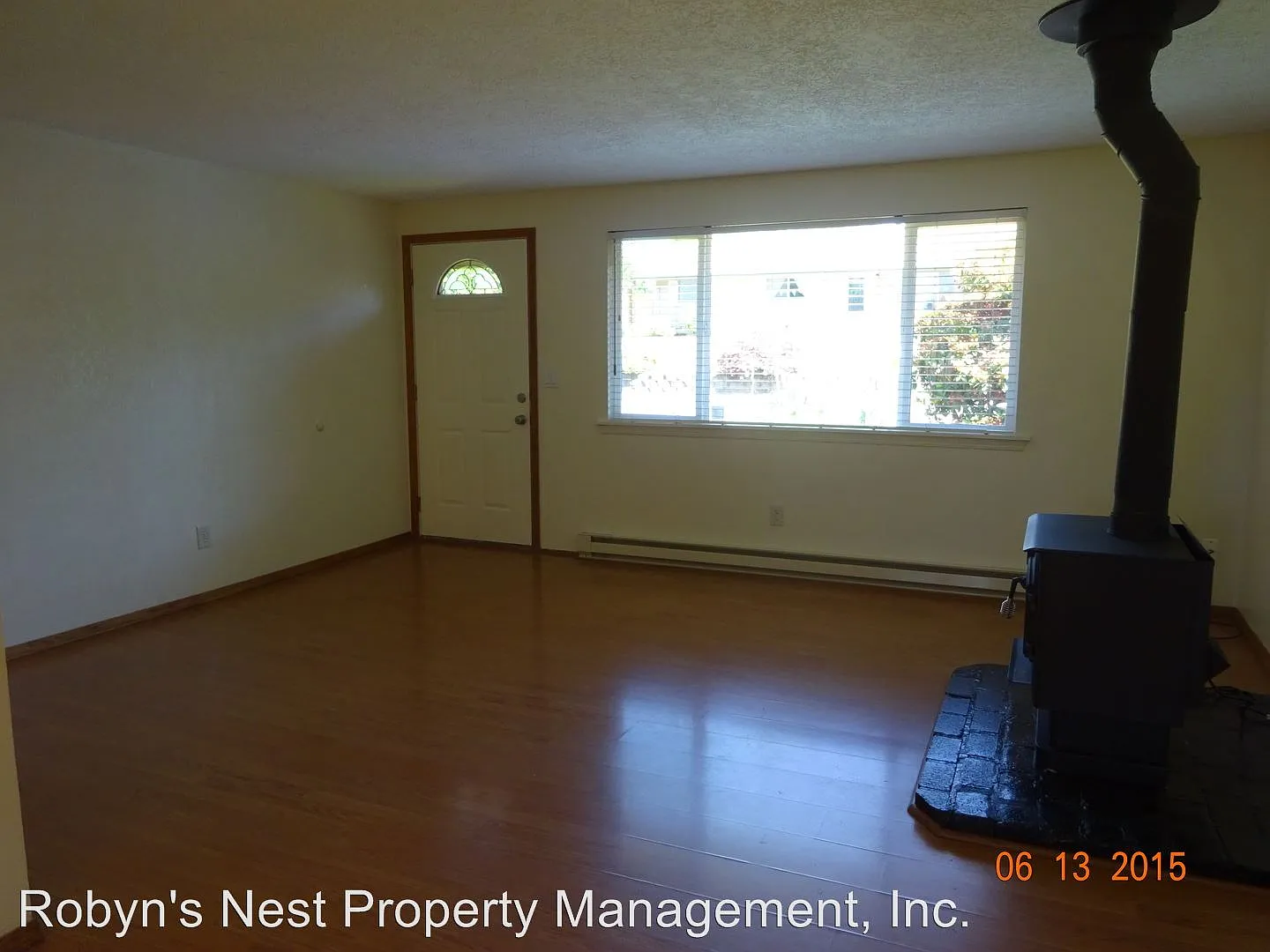 12050 SW Burlheights St - Thumbnail 6