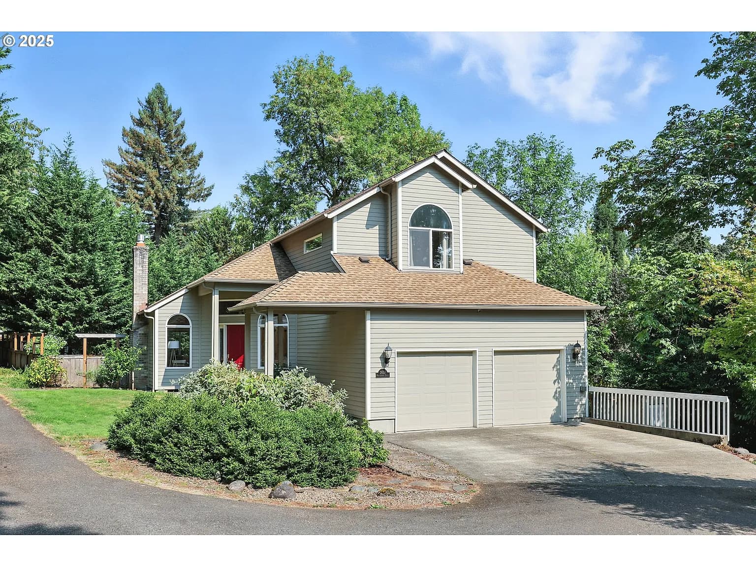 2655 Marylhurst Dr - Thumbnail 3