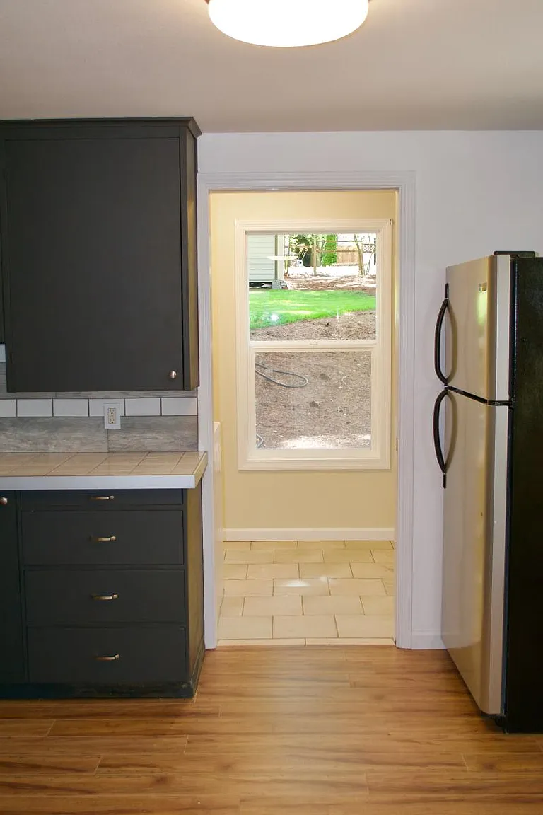 18375 Willamette Dr - Thumbnail 5