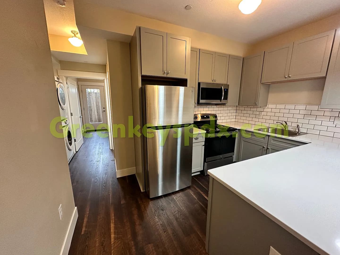 2015 NE 47th Ave #102 - Thumbnail 2